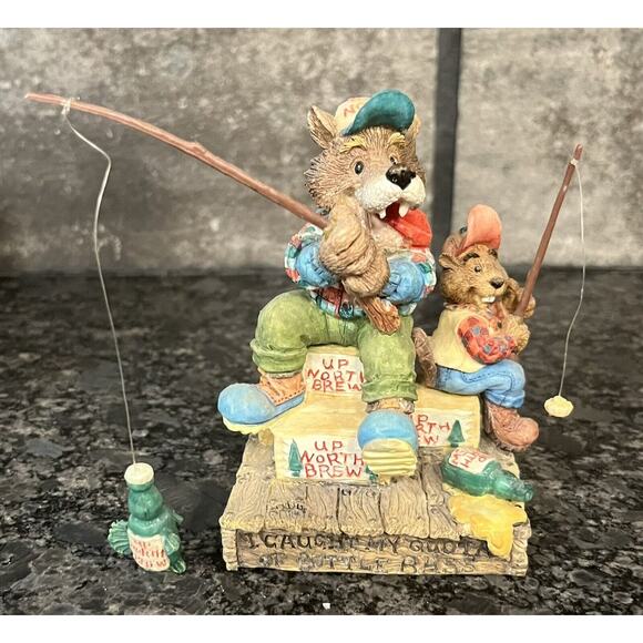 Enesco Moose Creek Crossing “I Caught My Quota of Bottle Bass” 1995 Wolf #170526 - Picture 2 of 8